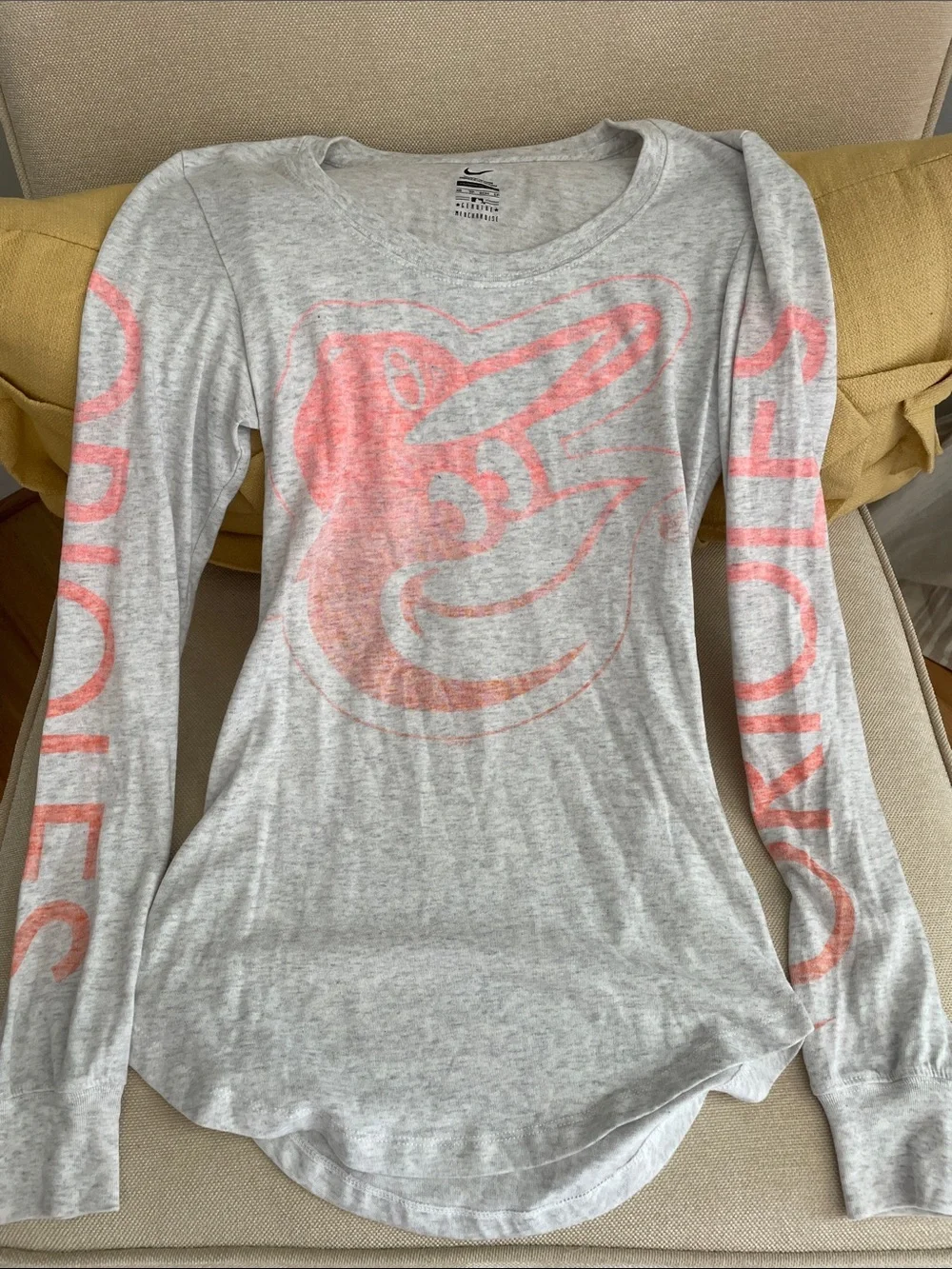 Nike Women's Baltimore Orioles Heather Gray Long-Sleeve Tee Orange Graphic XS